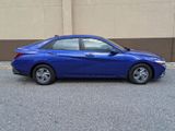 New 2025 Hyundai Elantra SE image 3