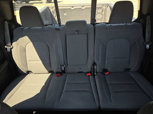 Used 2023 RAM 1500 Big Horn AWD/4WD image 24