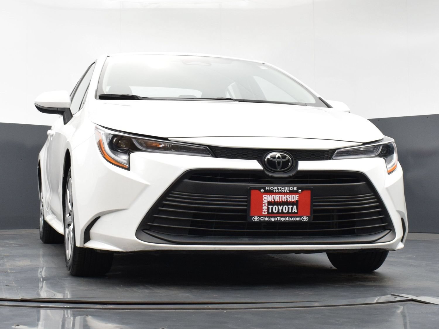 Used 2025 Toyota Corolla LE FWD image 28