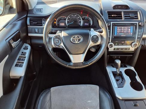 Used 2012 Toyota Camry SE image 12