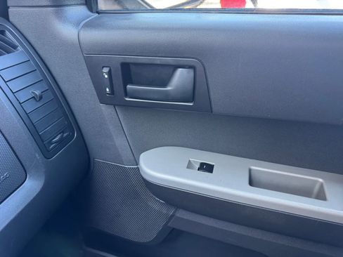 Used 2012 Ford Escape XLT image 19