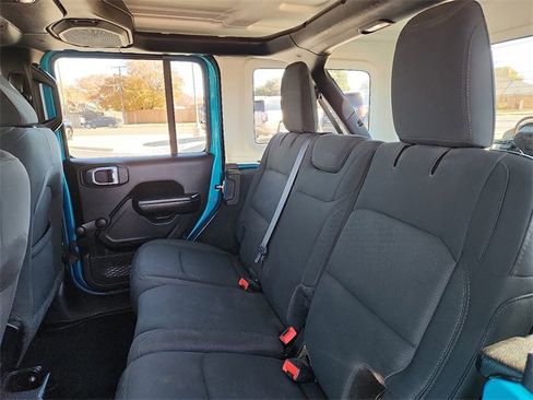 Used 2020 Jeep Wrangler Unlimited Sport image 11