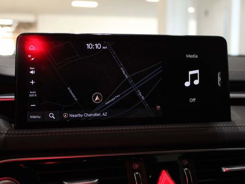 Used 2023 Genesis G70 3.3T image 19