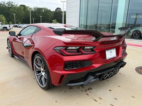 Used 2024 Chevrolet Corvette Z06 RWD image 5