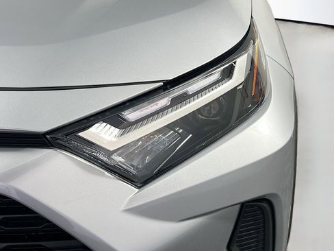 Used 2025 Toyota RAV4 LE image 11