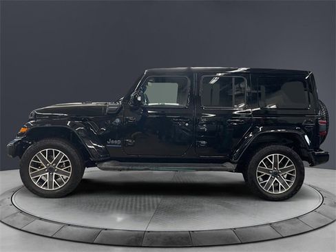 Used 2024 Jeep Wrangler High Altitude image 2