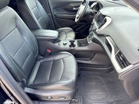 Used 2022 GMC Terrain SLT w/ Tech Package FWD image 20