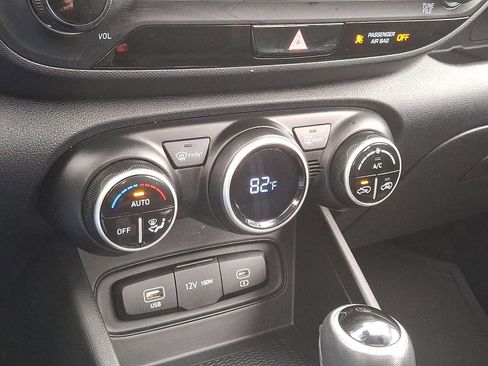 Certified 2023 Hyundai Venue SEL image 16