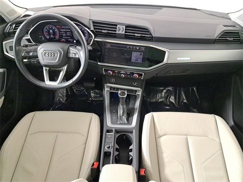 Used 2024 Audi Q3 2.0T Premium Plus image 15