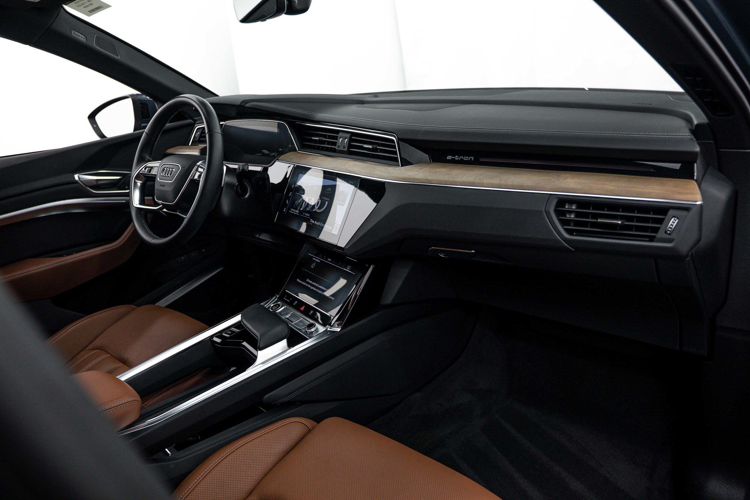Certified 2024 Audi Q8 e-tron Prestige w/ Prestige Package AWD/4WD image 8