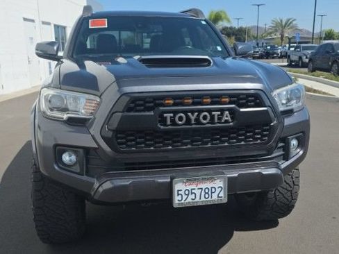 Used 2019 Toyota Tacoma TRD Sport w/ Technology Package RWD image 12