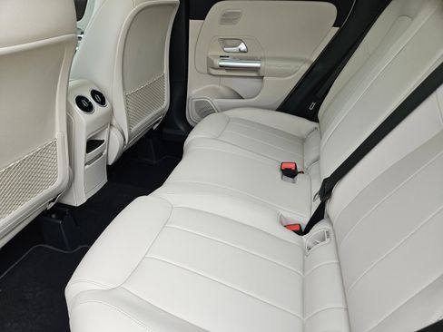 Certified 2026 Mercedes-Benz GLA 250 image 29