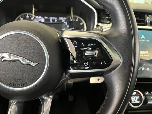 Used 2022 Jaguar F-PACE S AWD/4WD image 40