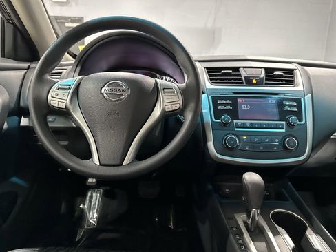 Used 2018 Nissan Altima 2.5 S w/ S Convenience Package image 9
