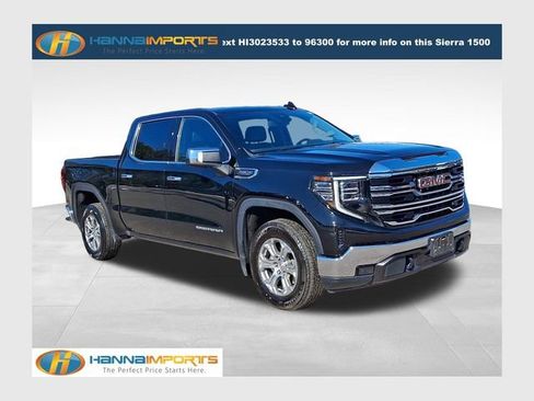 Used 2025 GMC Sierra 1500 SLT image 1