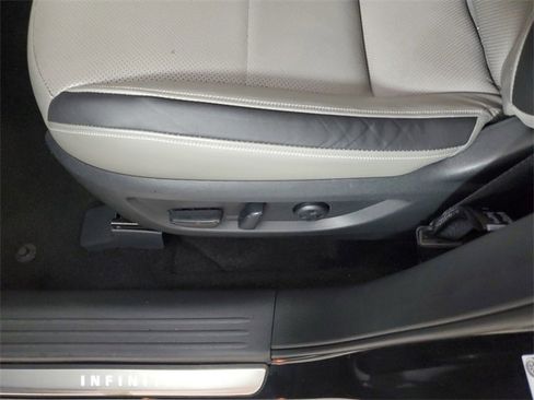 Used 2023 INFINITI QX50 Sensory image 23