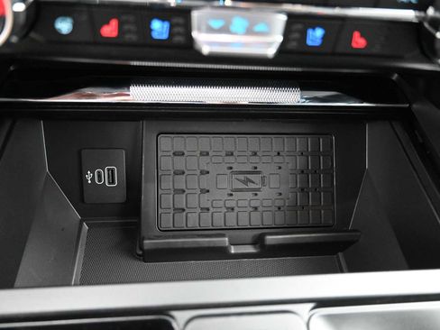 New 2025 Ford F150 Lariat w/ Equipment Group 502A High image 41