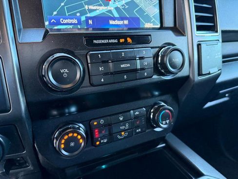 Used 2020 Ford F150 XLT w/ Equipment Group 302A Luxury AWD/4WD image 29