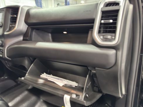 Used 2024 RAM 4500 SLT w/ Quick Order Package 2YG SLT image 15