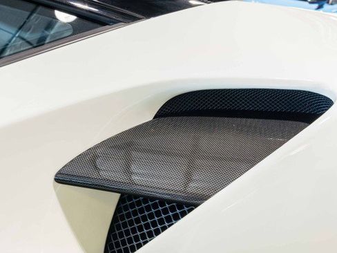 Used 2016 Ferrari 488 GTB - FACTORY TWO TONE PAINT - CAR image 9