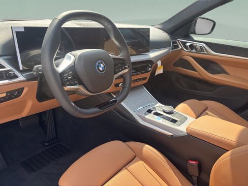 New 2026 BMW i4 eDrive40 w/ Parking Assistance Package RWD image 20