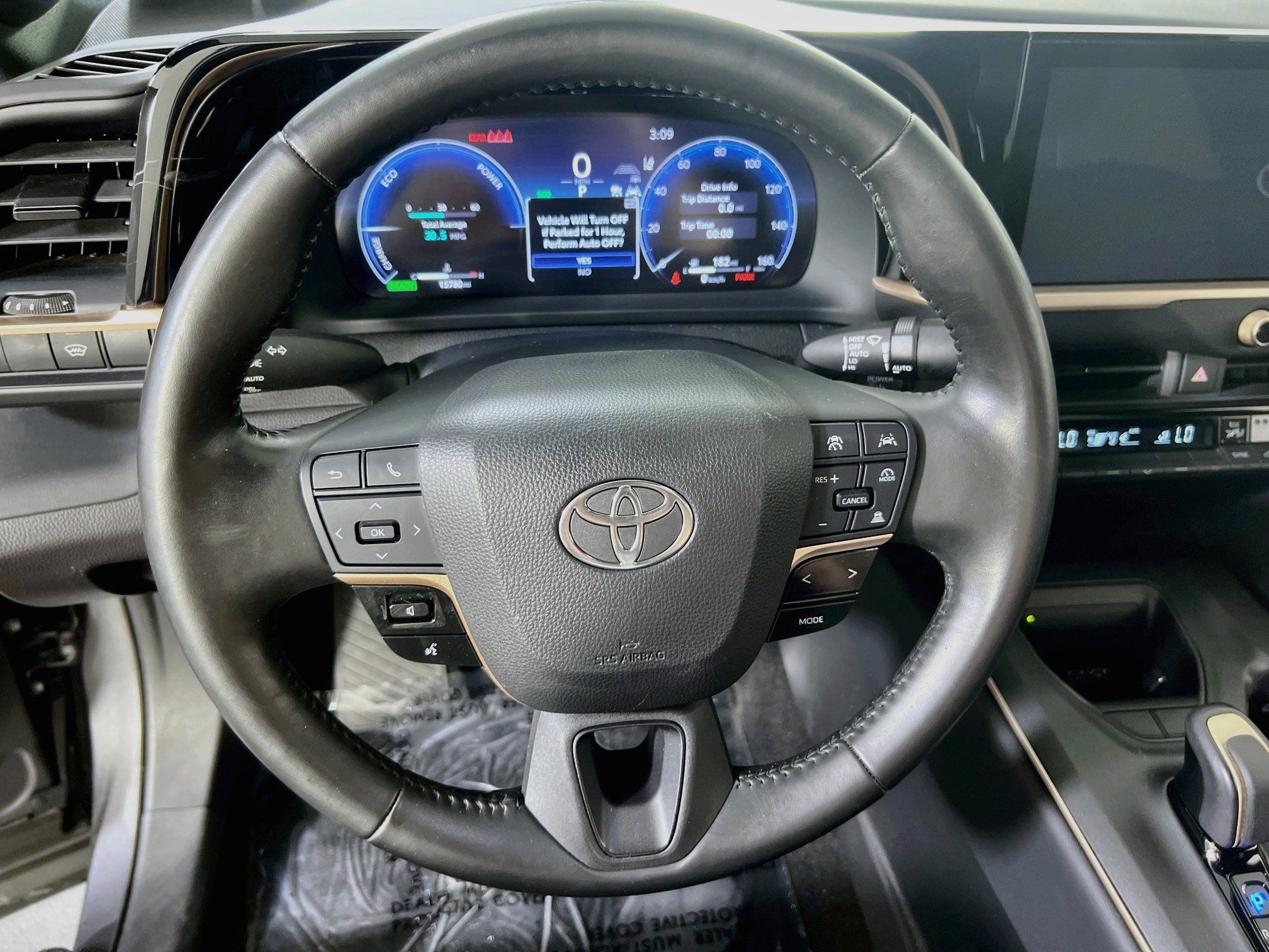 Used 2023 Toyota Crown AWD/4WD image 11