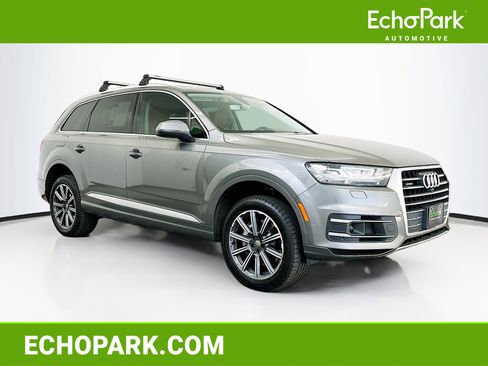 Used 2017 Audi Q7 3.0T Prestige w/ Prestige Package image 1