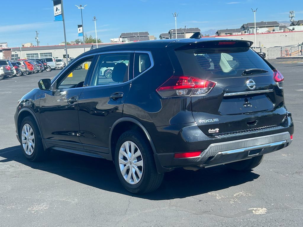 Used 2018 Nissan Rogue S FWD image 5