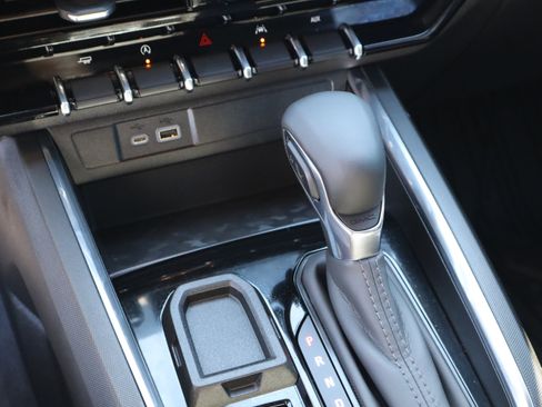 New 2026 GMC Canyon Elevation w/ Convenience Package image 33