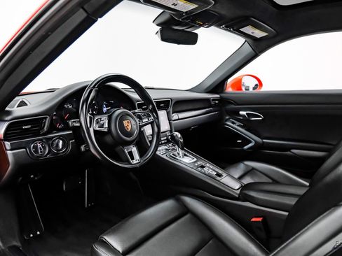 Used 2018 Porsche 911 Carrera 4S AWD/4WD image 31