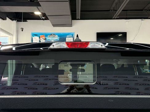 Used 2022 Ford Maverick XLT image 12