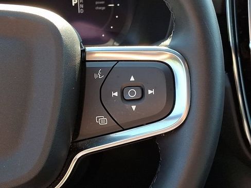 Used 2023 Volvo C40 Recharge Core AWD/4WD image 25