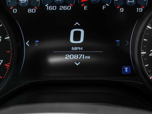 Used 2022 Chevrolet Camaro SS RWD image 17