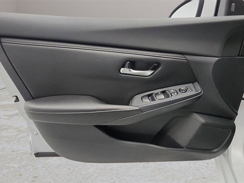 Used 2022 Nissan Sentra SV image 12