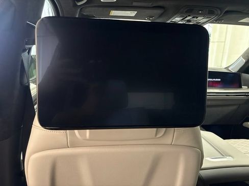 Used 2025 Cadillac Escalade V AWD/4WD image 42