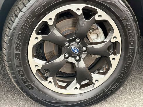 Certified 2022 Subaru Crosstrek 2.0i Premium w/ Moonroof Package image 14