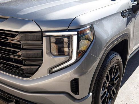 Used 2024 GMC Sierra 1500 Elevation AWD/4WD image 35