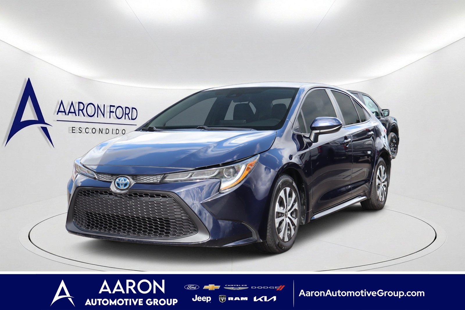 Used 2022 Toyota Corolla LE w/ Premium Interior Package FWD image 1