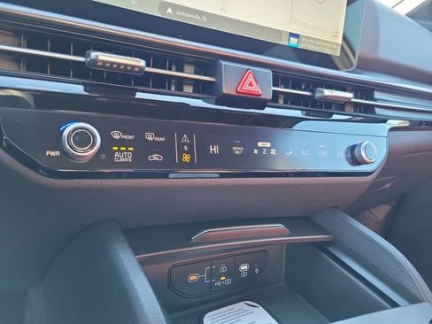 New 2026 Kia Sportage SX Prestige image 18