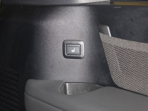 Certified 2024 Land Rover Defender 130 V8 image 44