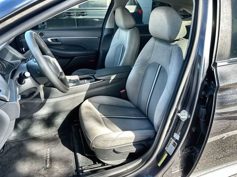 Used 2020 Hyundai Sonata SE FWD image 3