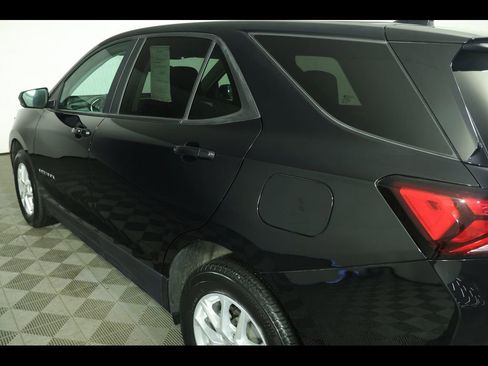 Used 2024 Chevrolet Equinox LS w/ LS Convenience Package image 15