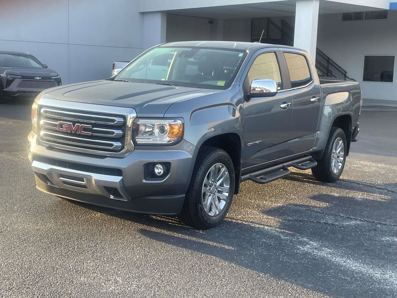 Certified 2020 GMC Canyon SLT w/ Driver Alert Package RWD image 10
