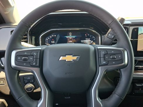 Certified 2024 Chevrolet Silverado 2500 LT w/ Convenience Package AWD/4WD image 19