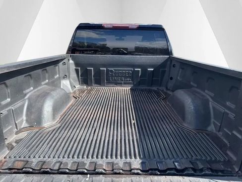 Used 2021 GMC Sierra 1500 Elevation w/ X31 Off-Road Package AWD/4WD image 9