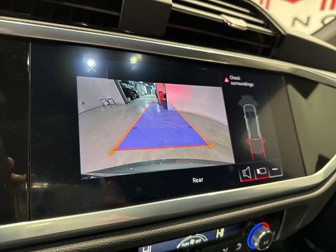 Used 2022 Audi Q3 2.0T Premium image 21