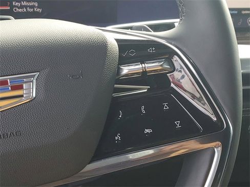 Used 2026 Cadillac Escalade Luxury w/ LPO, Floor Liner Package image 29