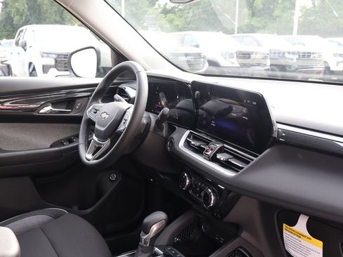 New 2026 Chevrolet TrailBlazer LT w/ Convenience Package AWD/4WD image 34