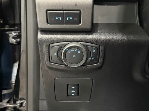 Used 2017 Ford F150 Raptor w/ Equipment Group 802A Luxury AWD/4WD image 17