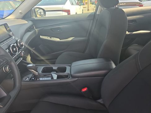 Used 2025 Nissan Sentra S FWD image 9